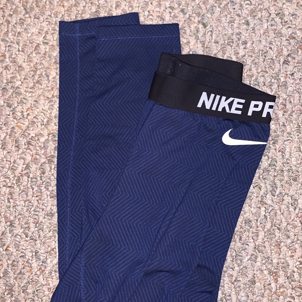 Women’s Nike leggings